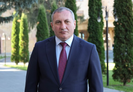 Ermənistanda qubernator istefa verdi